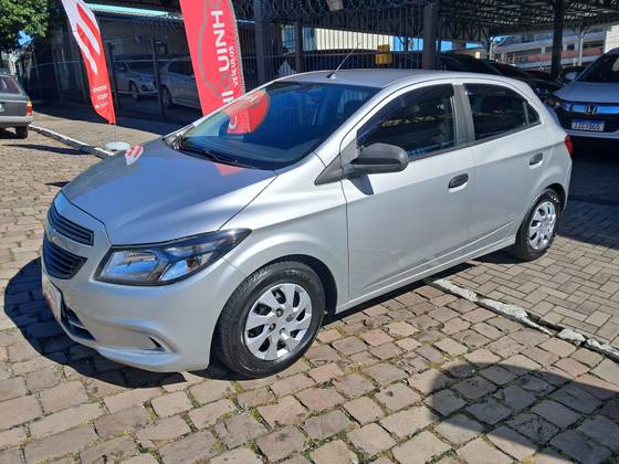 CHEVROLET ONIX 1.0 MPFI JOY 8V FLEX 4P MANUAL CHEVROLET ONIX 1.0 MPFI JOY 8V FLEX 4P MANUAL
